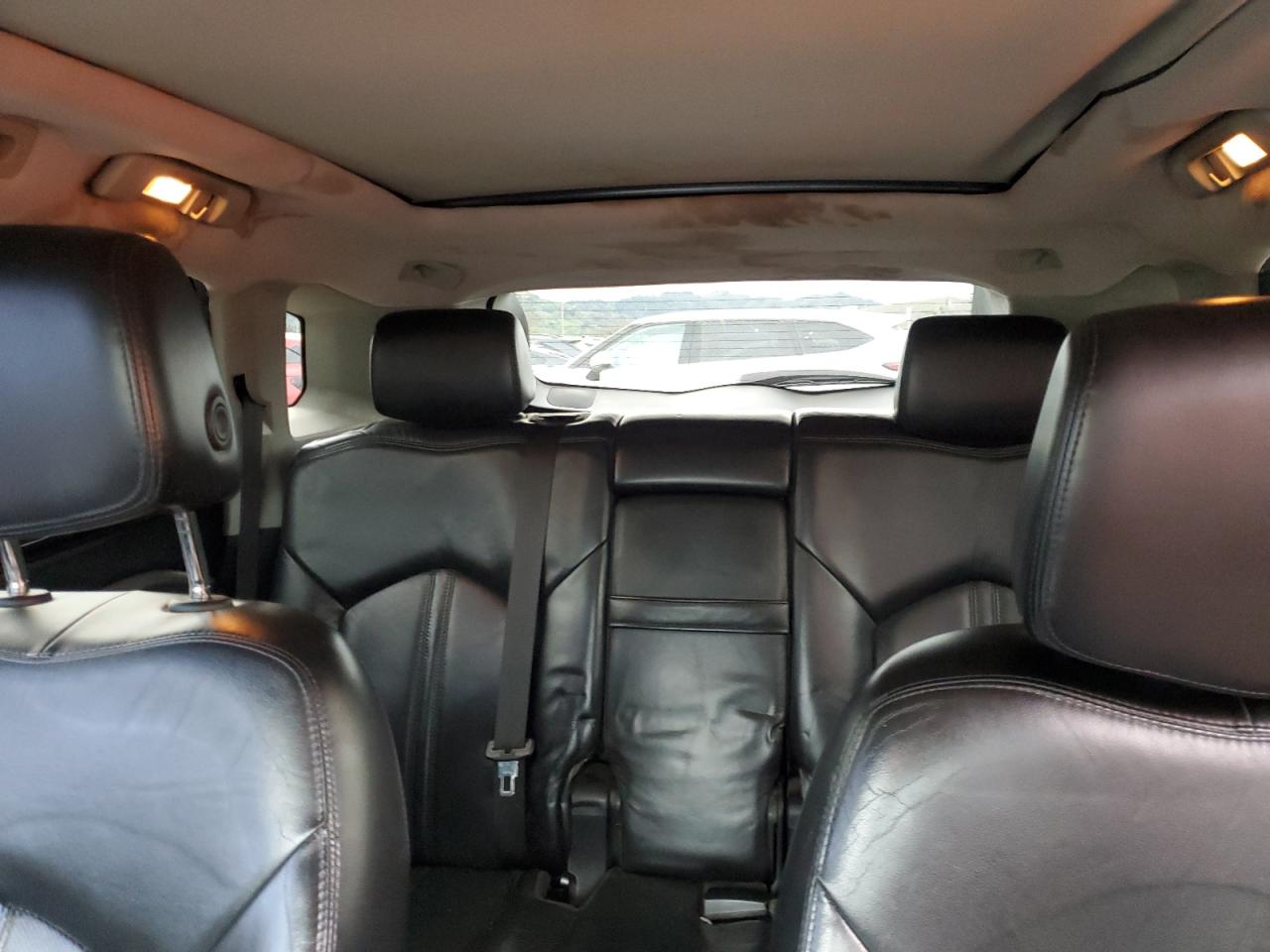 2010 Cadillac SRX - Image 10