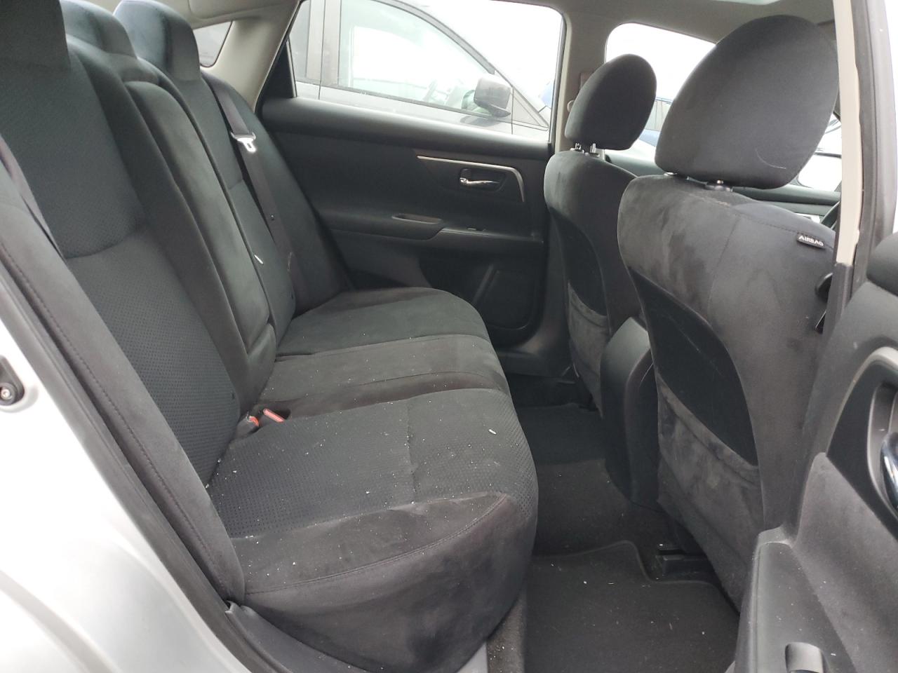 2015 Nissan Altima - Image 10