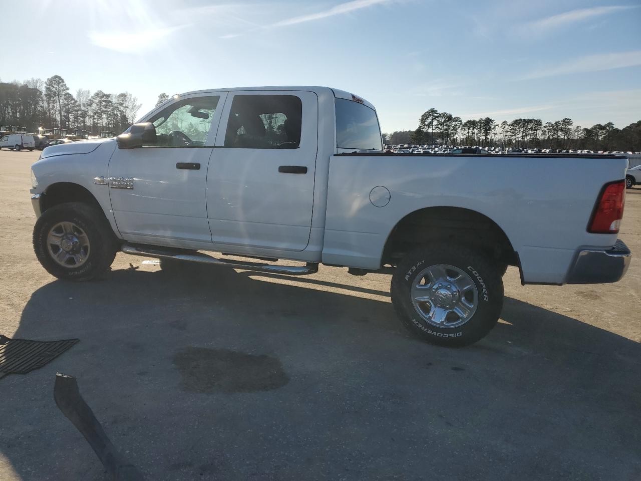 2015 RAM 2500 - Image 2