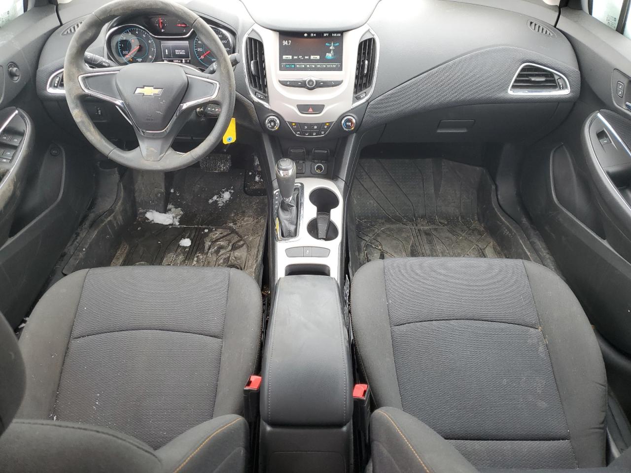 2018 Chevrolet Cruze - Image 8