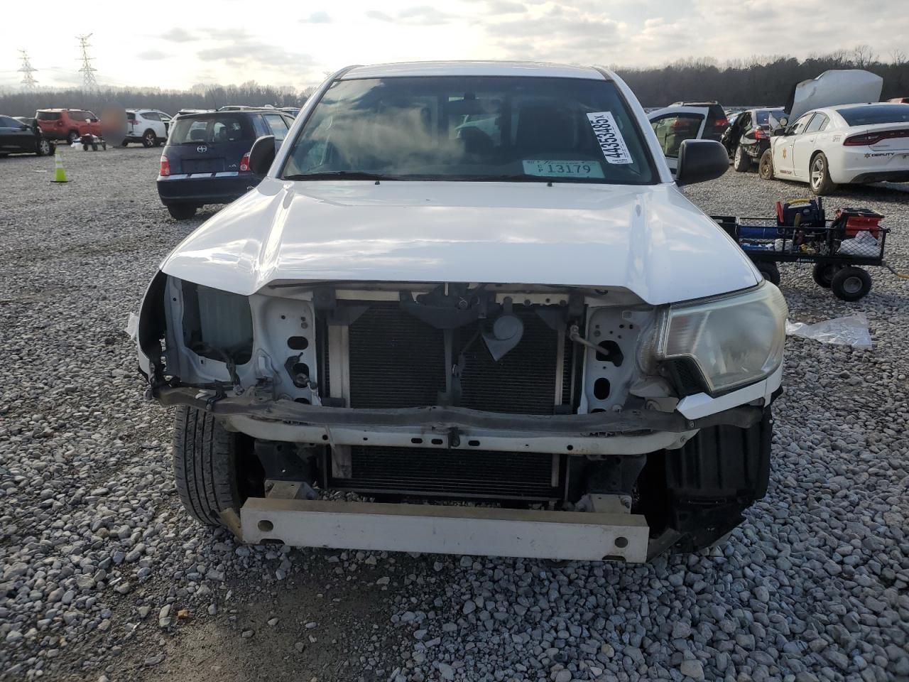 2013 Toyota Tacoma - Image 5