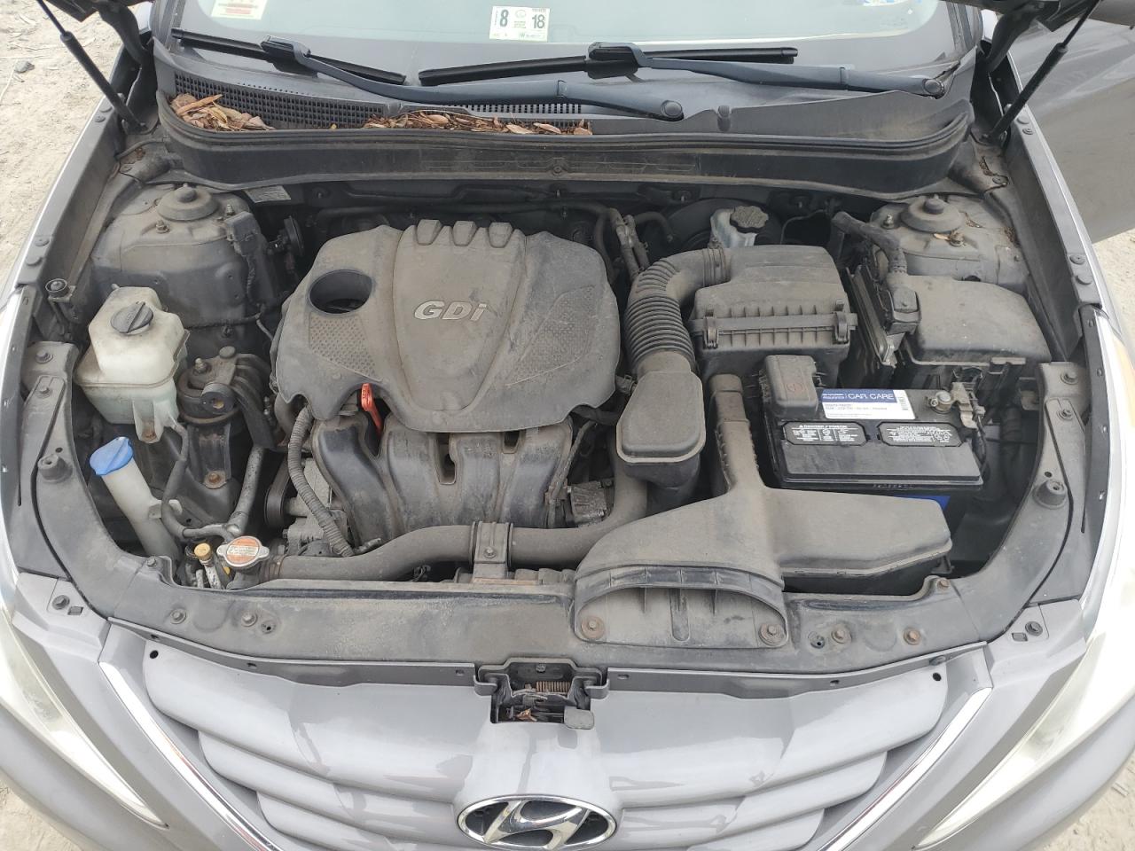 2011 Hyundai Sonata - Image 13