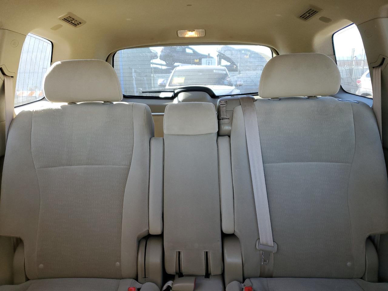 2011 Toyota Highlander - Image 10
