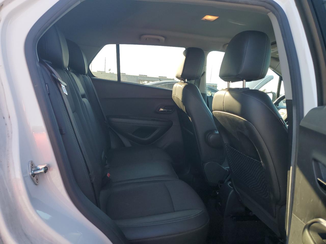 2020 Chevrolet Trax - Image 11