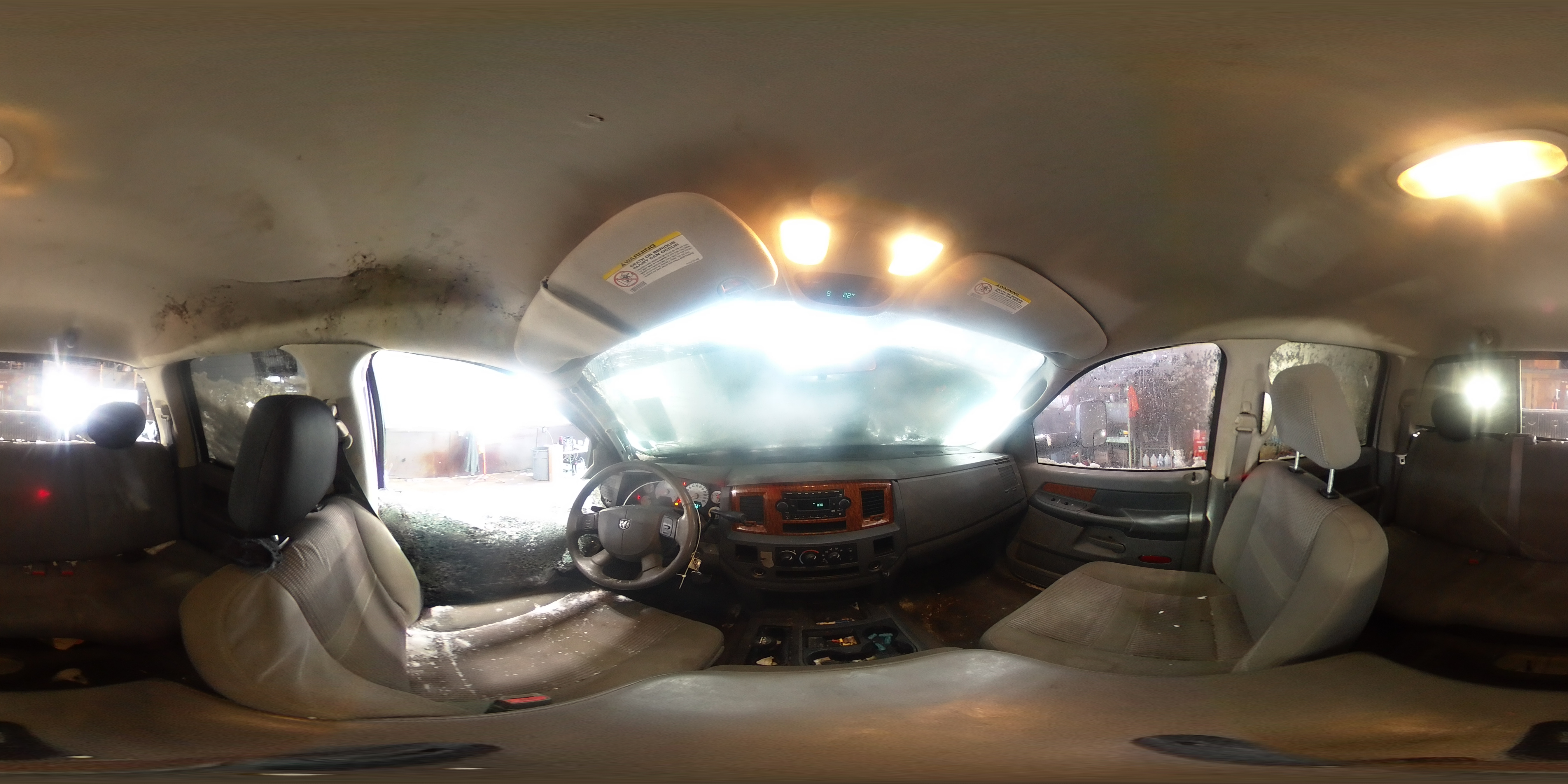 2006 Dodge RAM - Image 12