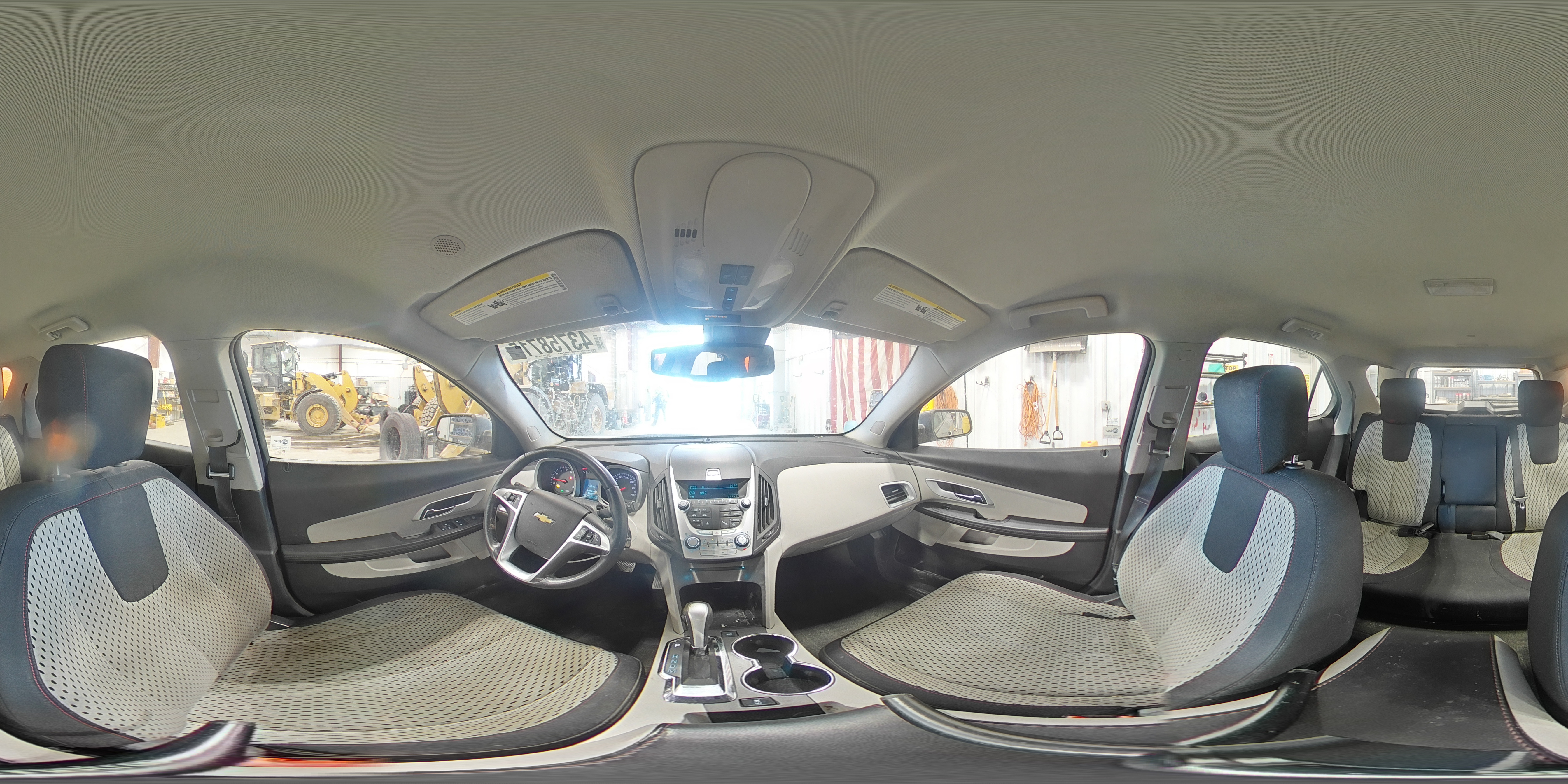 2011 Chevrolet Equinox - Image 13