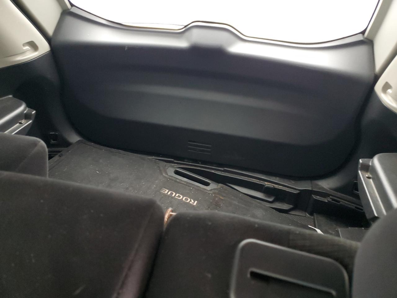 2015 Nissan Rogue - Image 10
