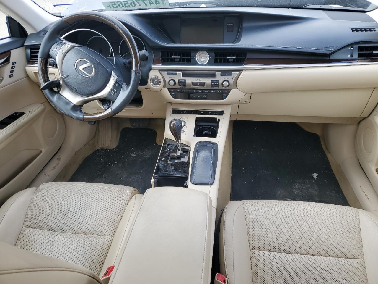 2013 Lexus ES - Image 8
