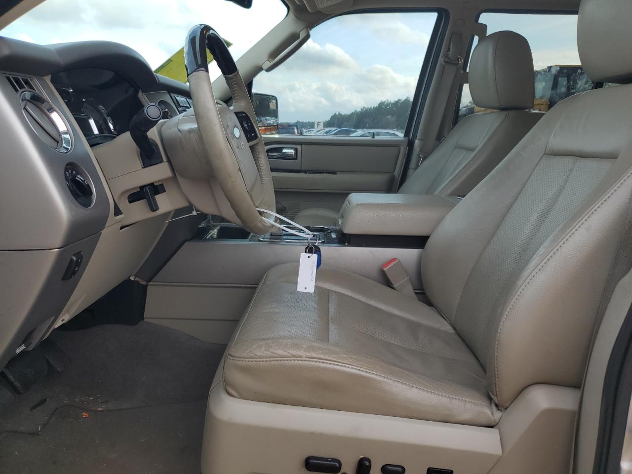 2012 Ford Expedition - Image 7