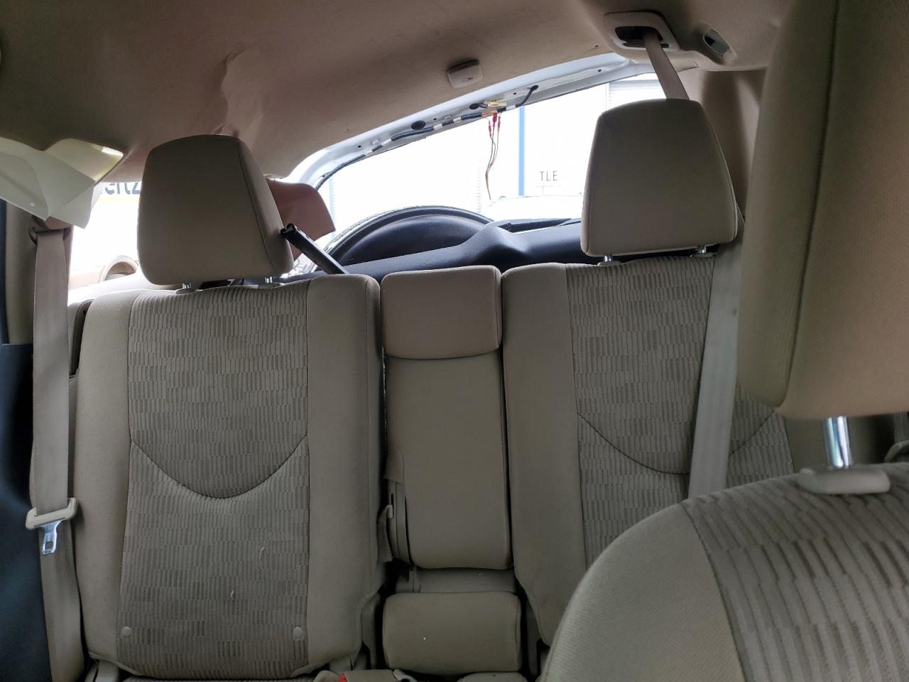 2011 Toyota RAV 4 - Image 10