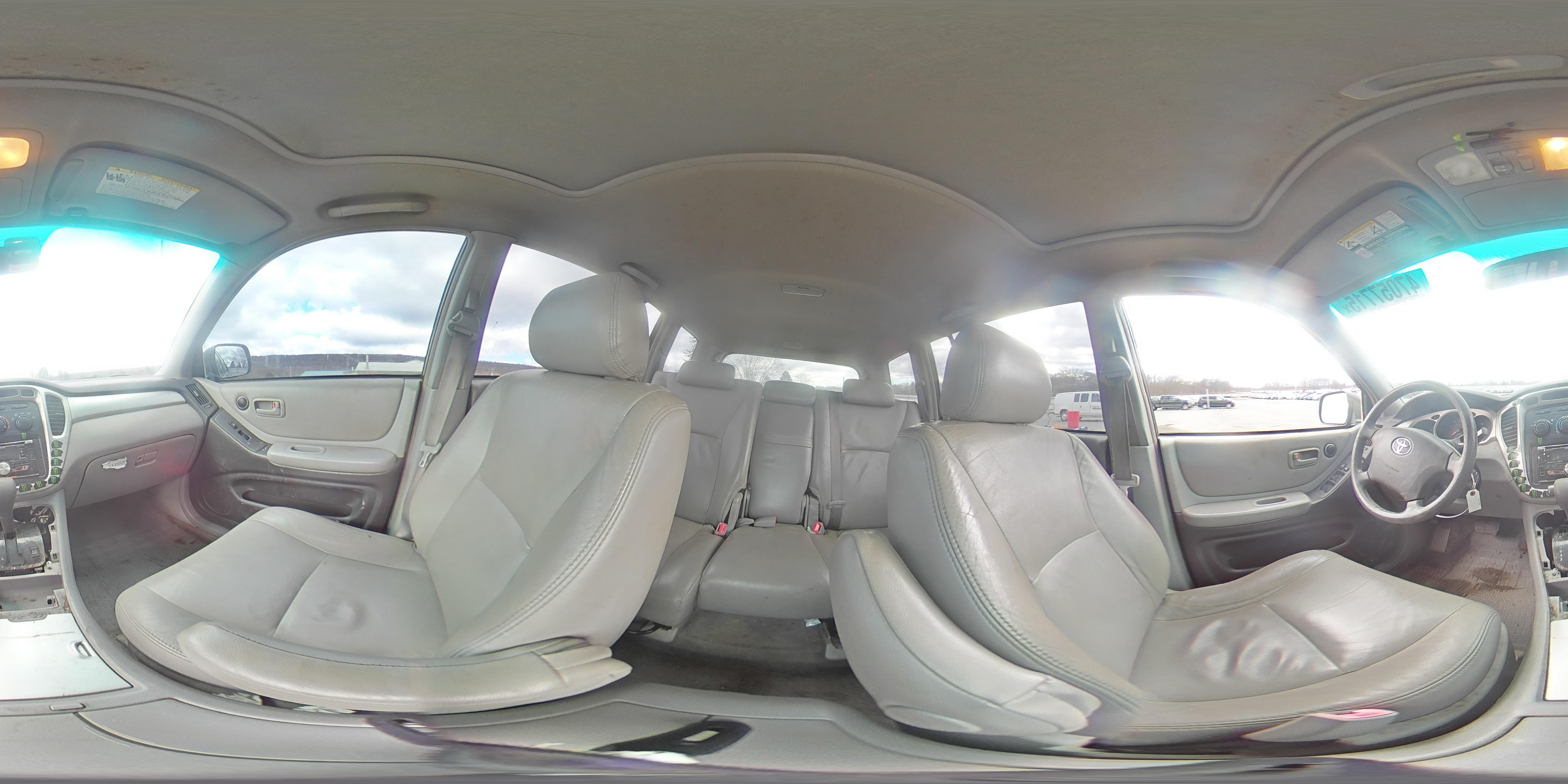 2006 Toyota Highlander - Image 13