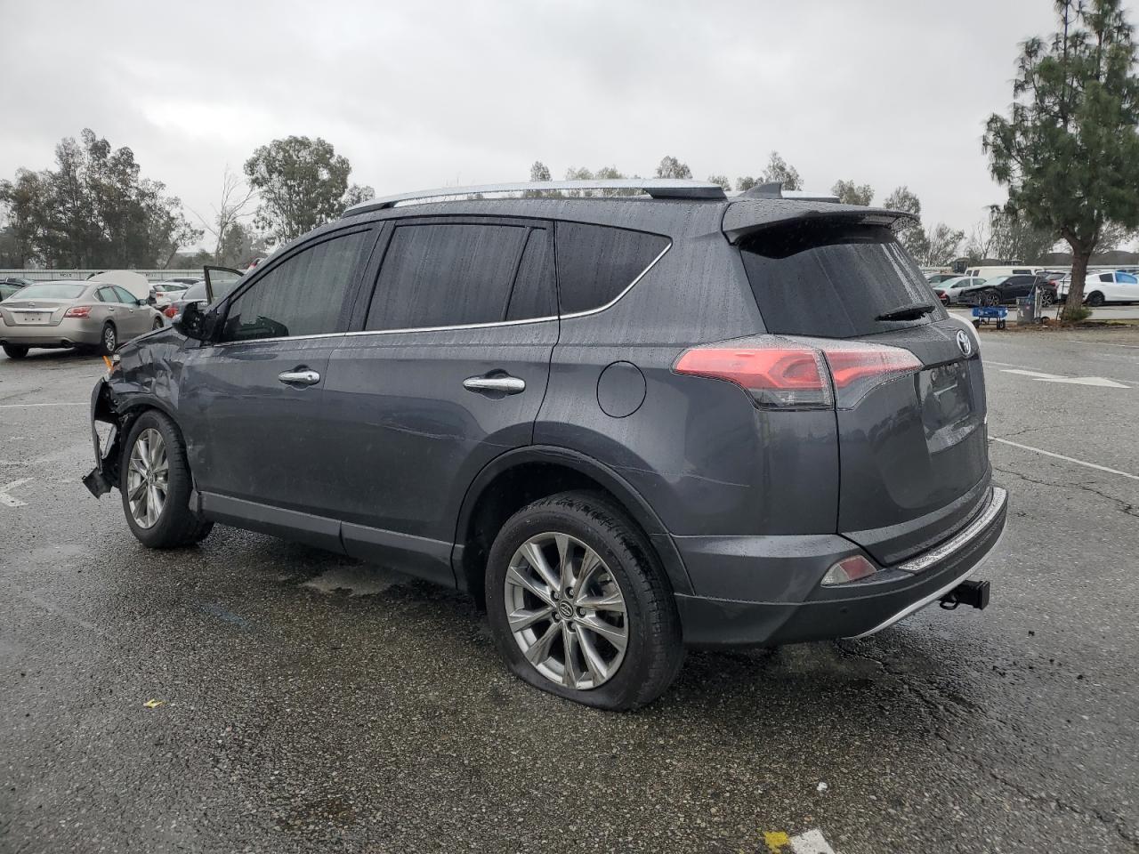 2016 Toyota RAV 4 - Image 2