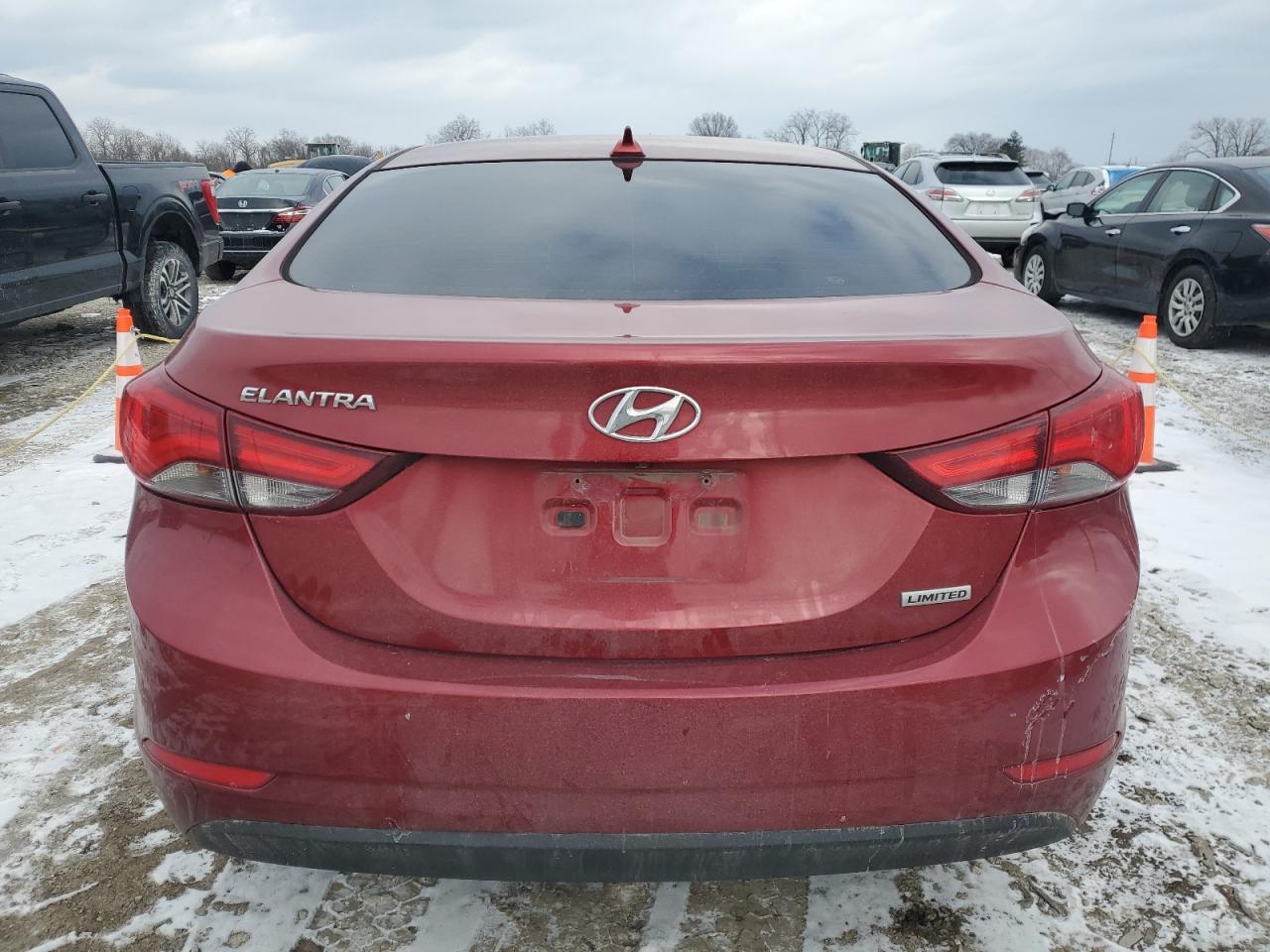 2016 Hyundai Elantra - Image 6