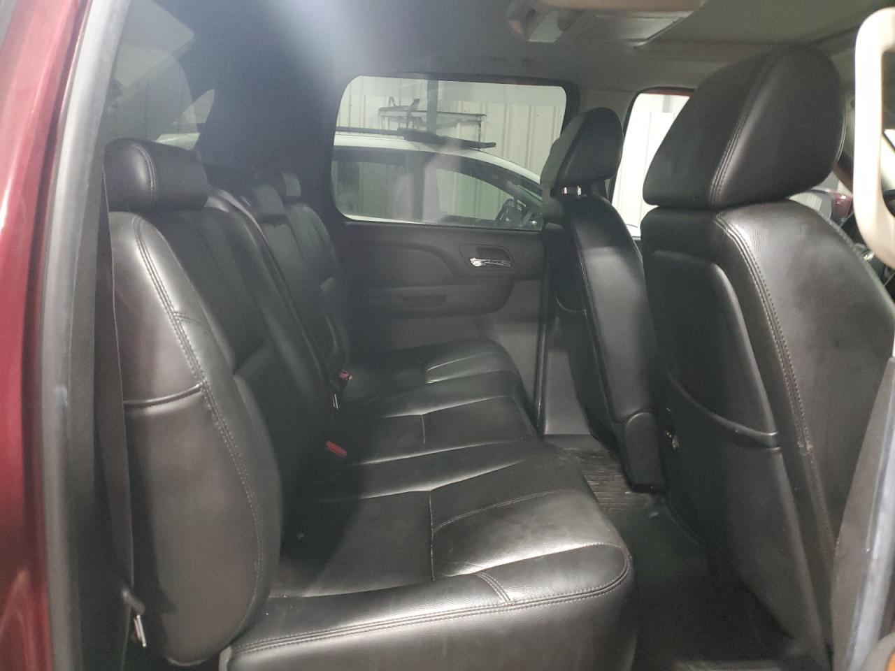 2007 Chevrolet Avalanche - Image 10