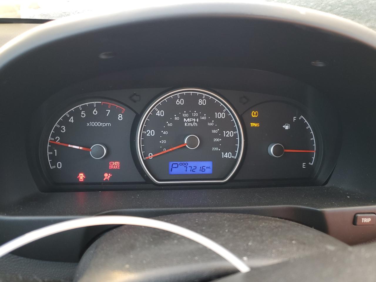 2010 Hyundai Elantra - Image 9