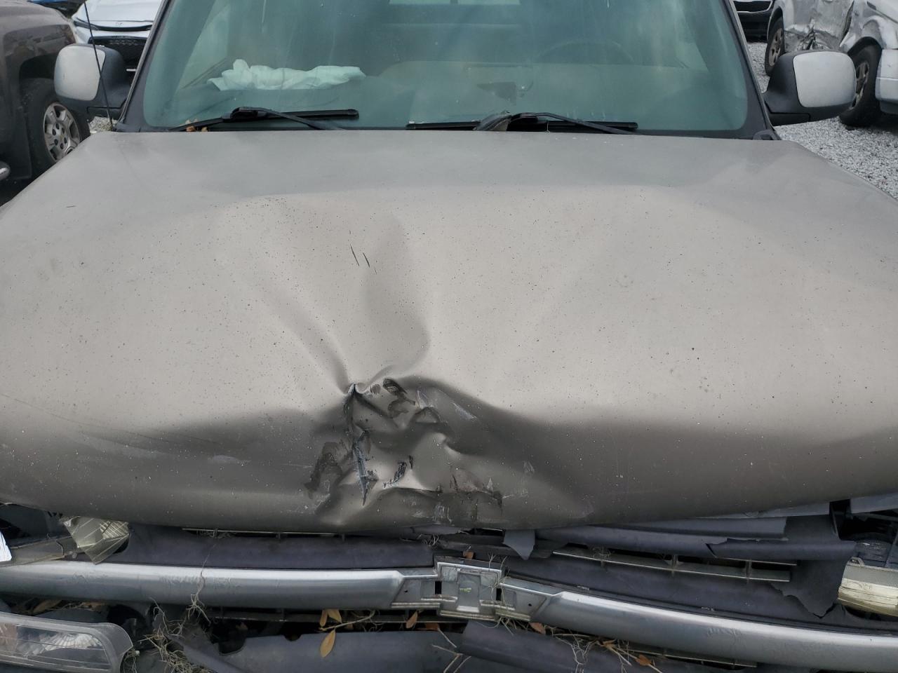 2002 Chevrolet Silverado C1500 VIN: 2GCEC19VX21230895 Lot: 45228845