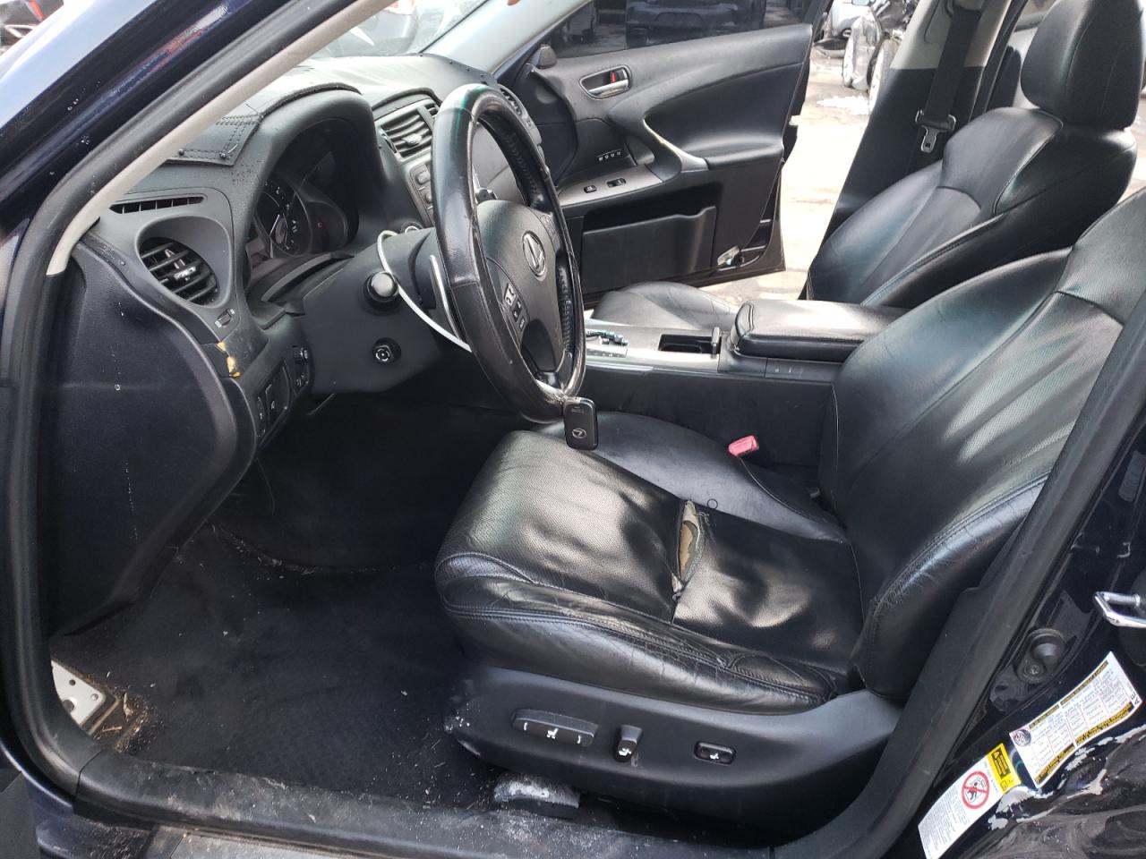2007 Lexus IS - Image 7