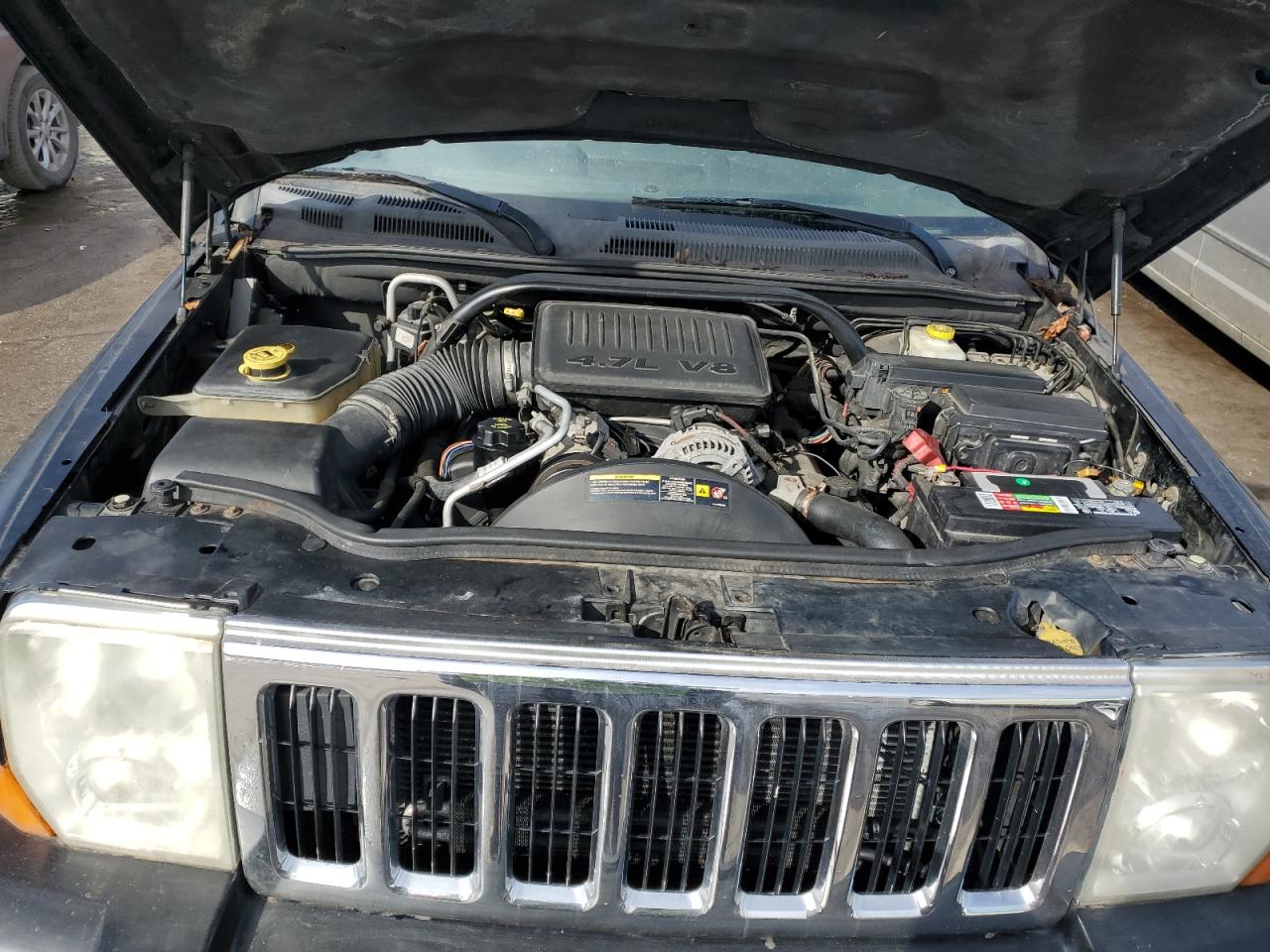 2006 Jeep Commander - Image 12