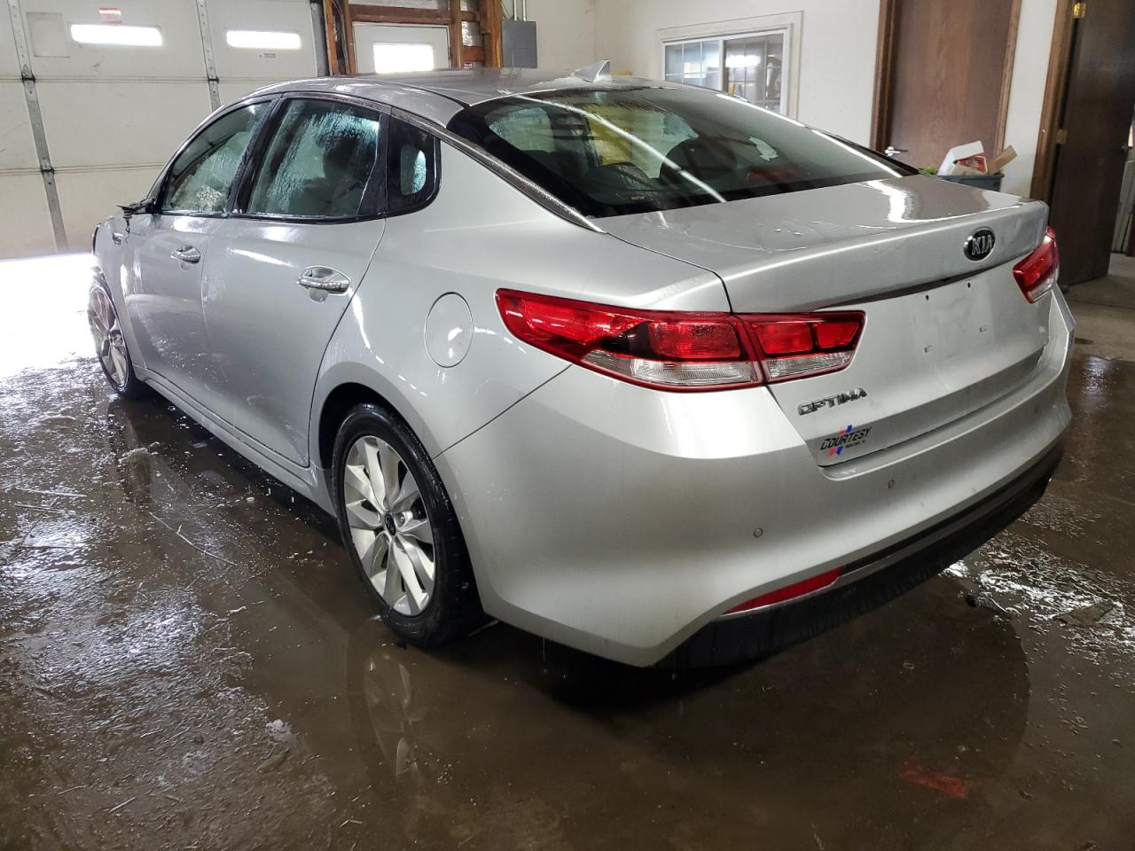 2018 Kia Optima - Image 2