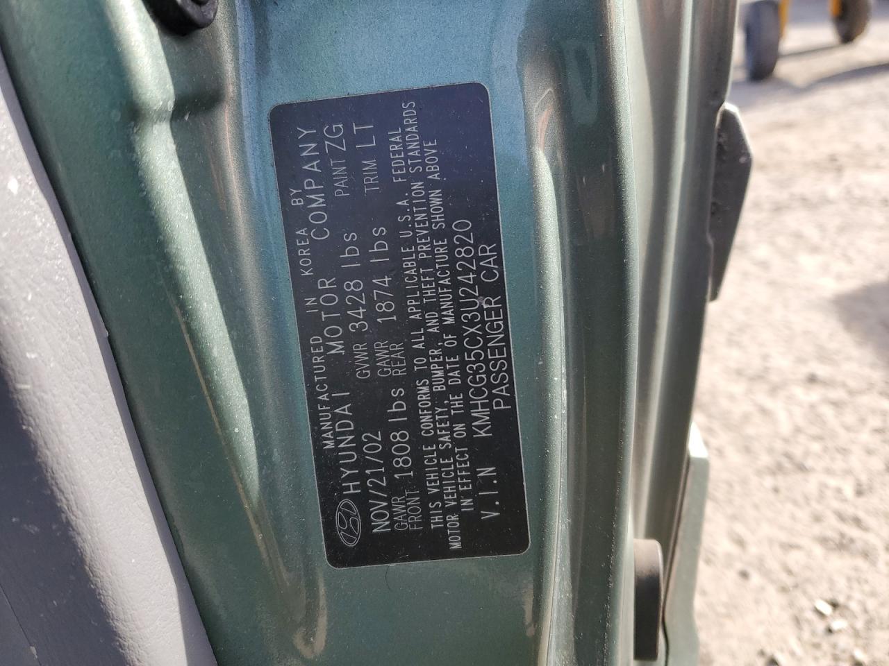 2003 Hyundai Accent - Image 12