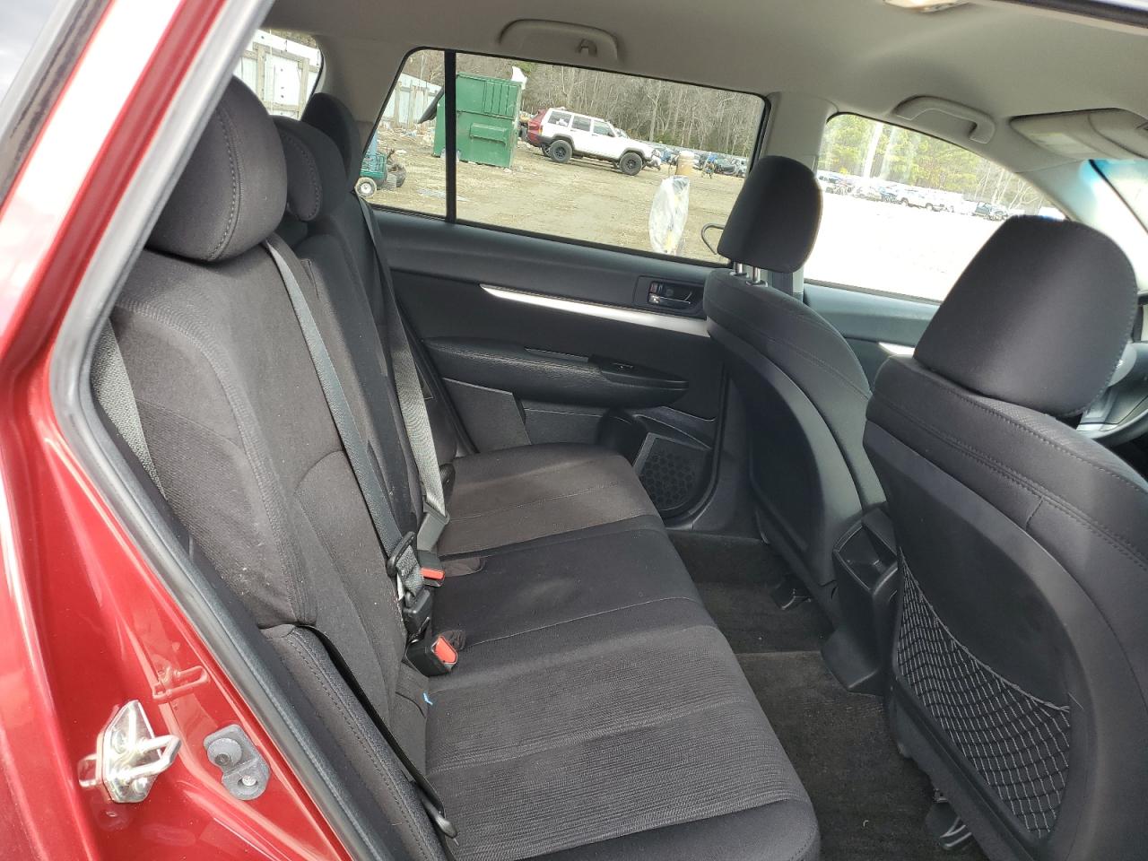 2013 Subaru Outback - Image 11