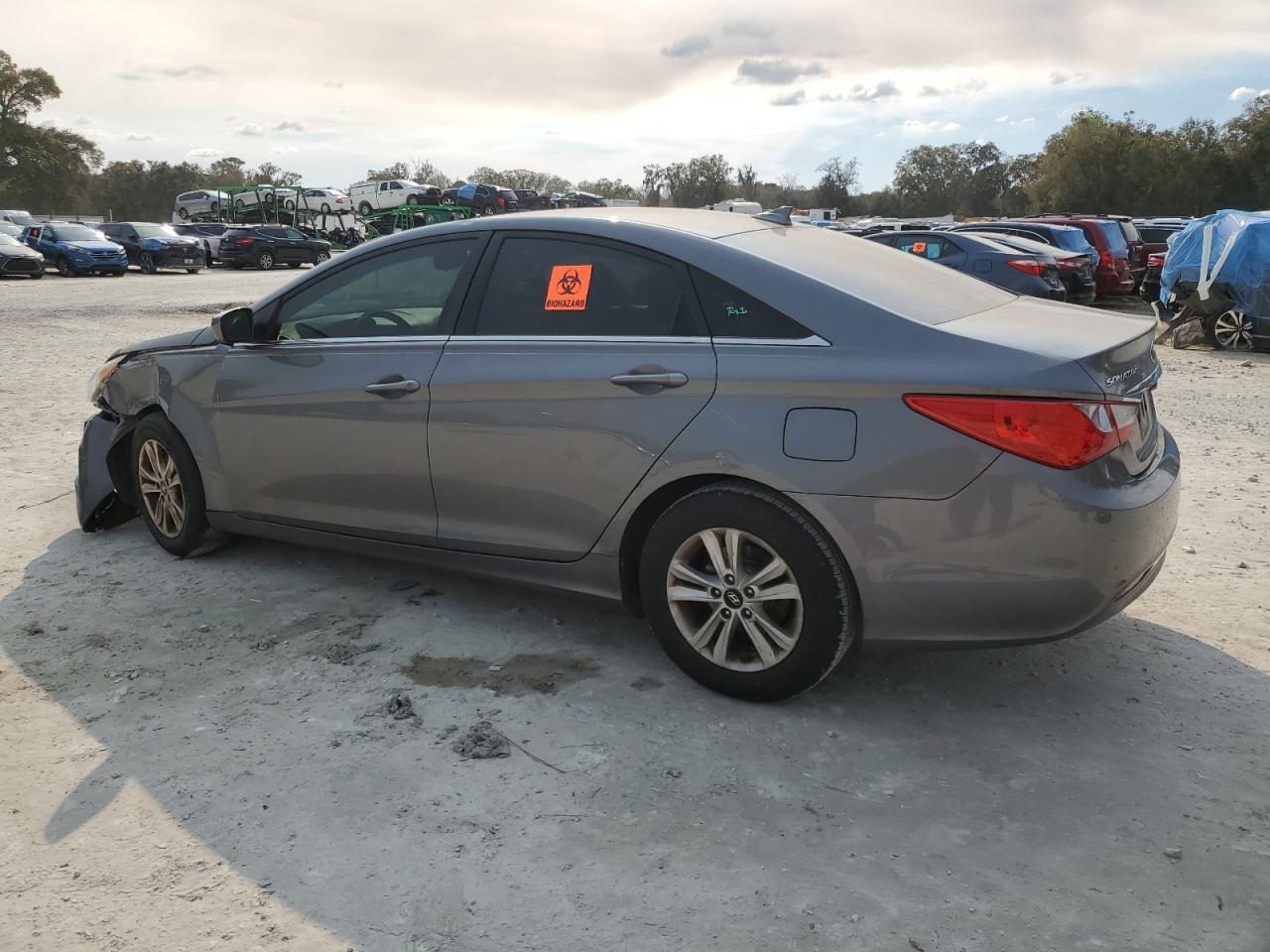 2013 Hyundai Sonata - Image 2