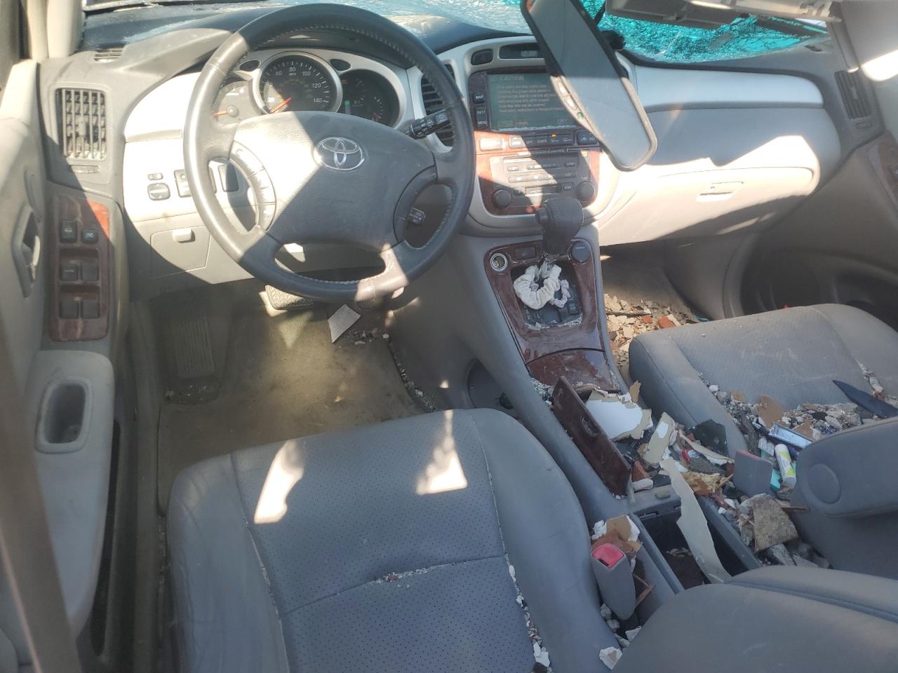2004 Toyota Highlander - Image 8