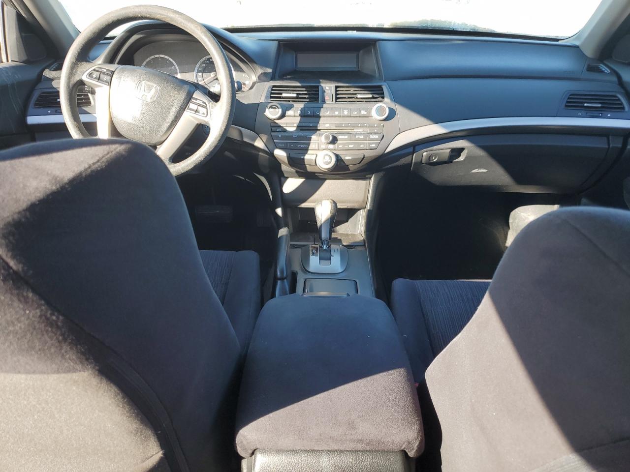 2011 Honda Accord - Image 8
