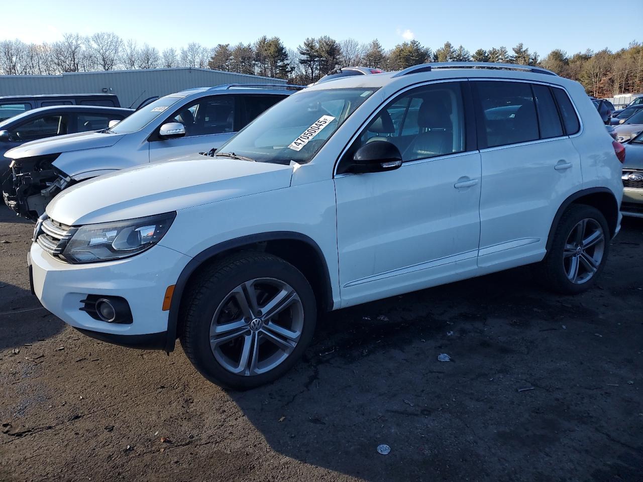 2017 Volkswagen Tiguan - Image 1