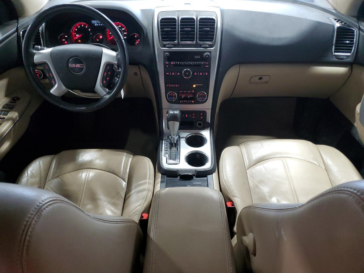 2011 GMC Acadia - Image 8