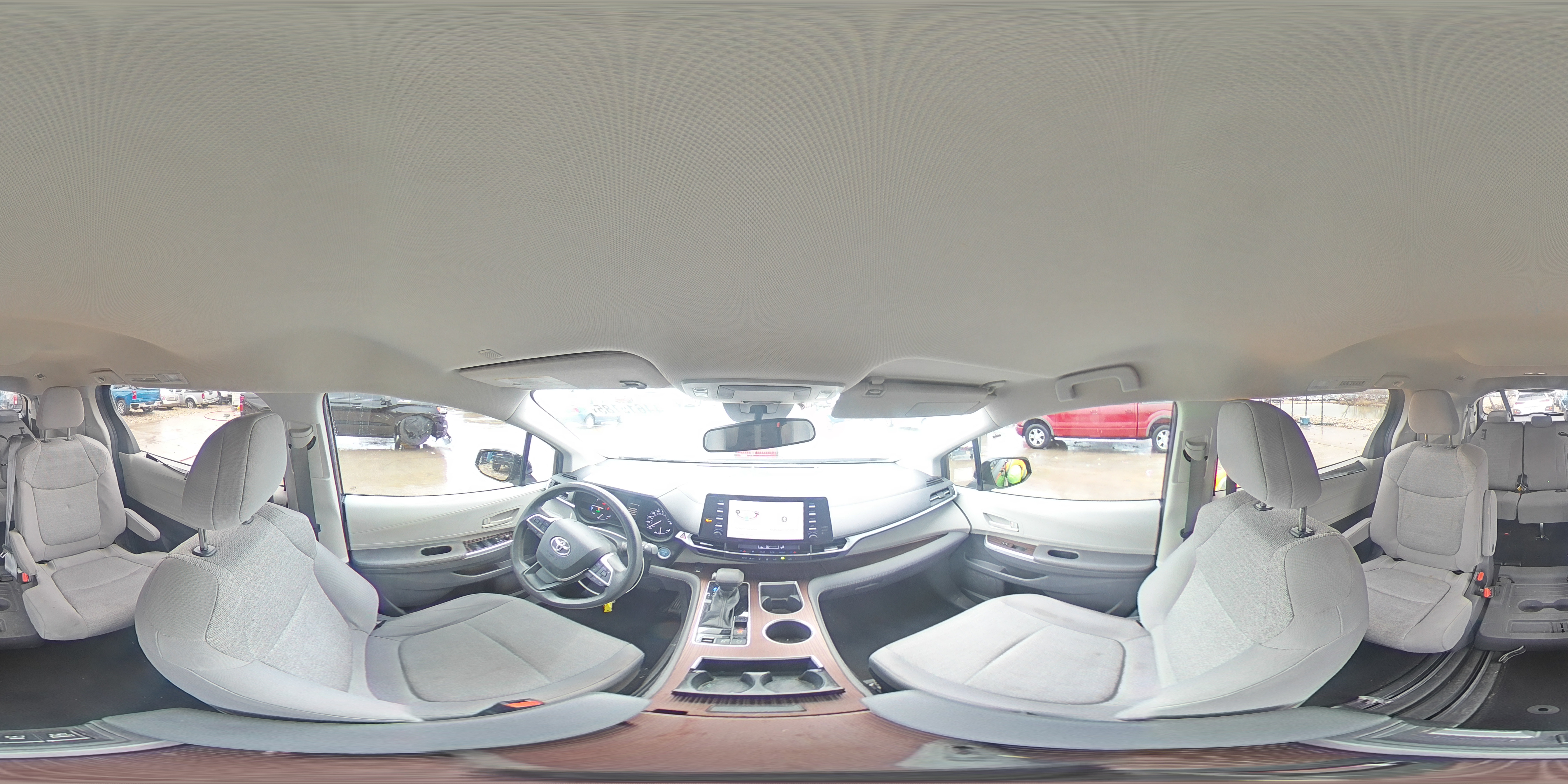 2021 Toyota Sienna - Image 16