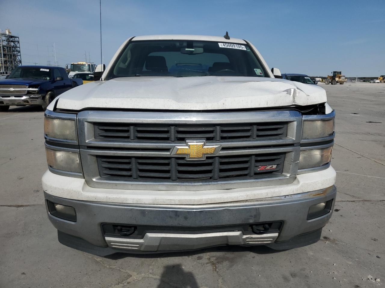 2015 Chevrolet Silverado - Image 5