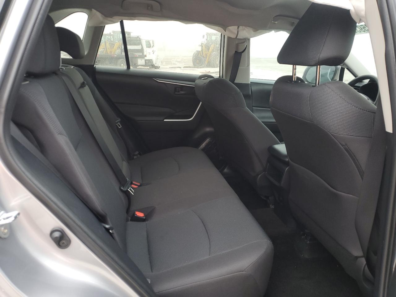 2021 Toyota RAV 4 - Image 11