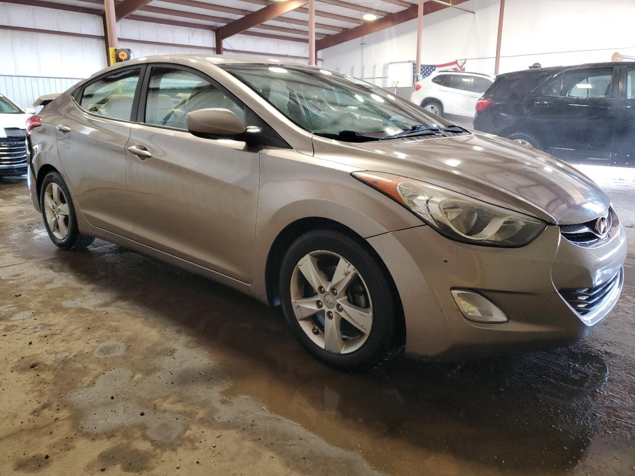 2013 Hyundai Elantra - Image 4
