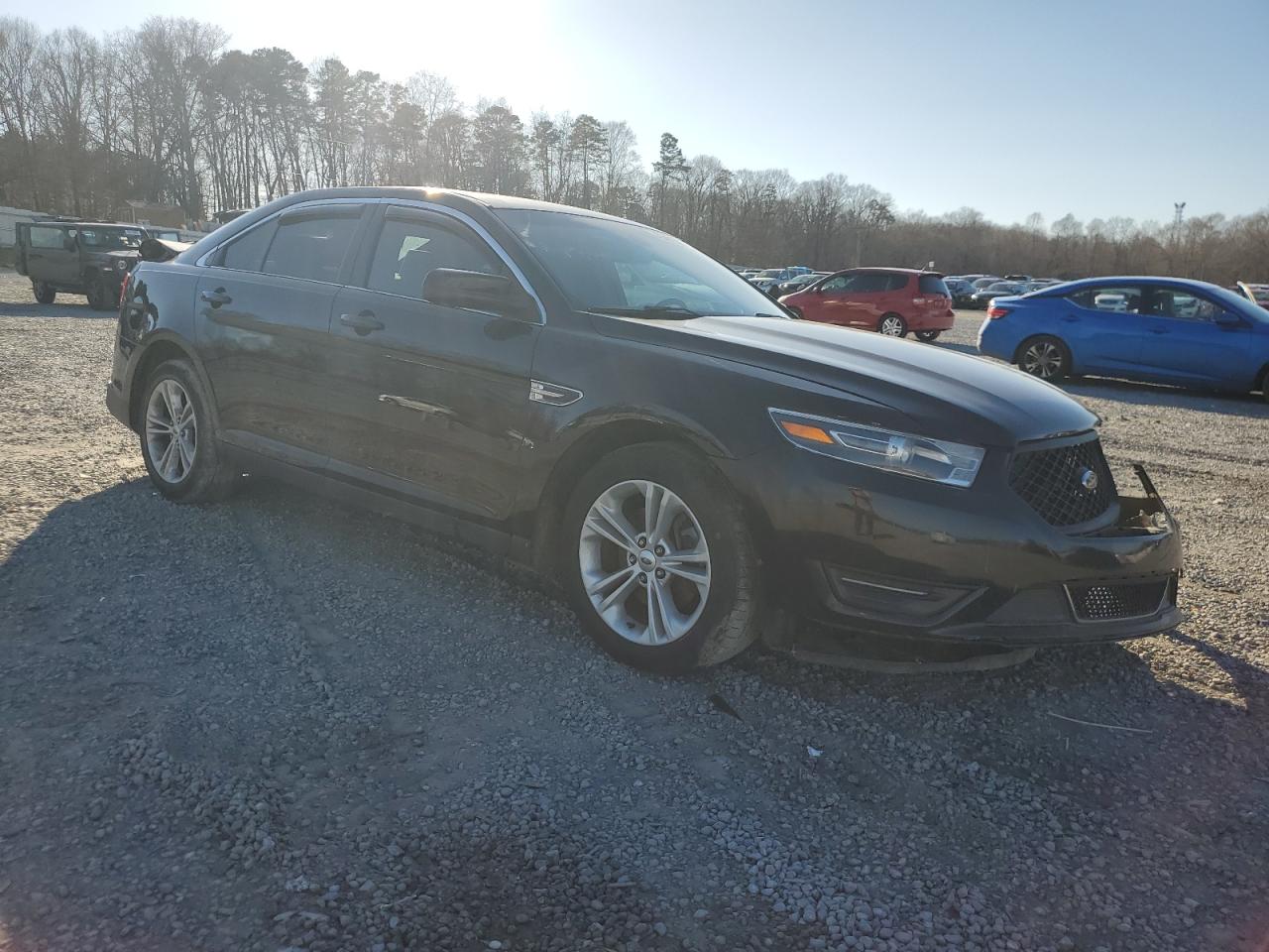 2015 Ford Taurus - Image 4