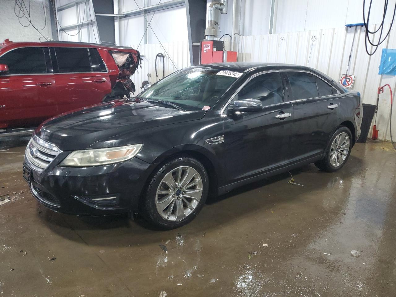 2011 Ford Taurus - Image 1