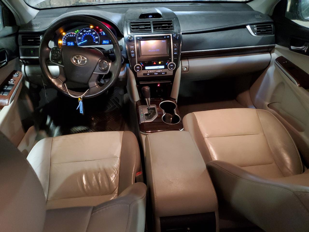 2012 Toyota Camry - Image 8