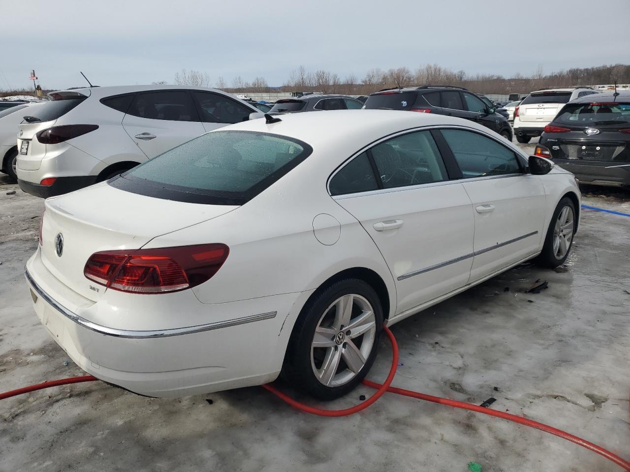 2014 Volkswagen Passat CC - Image 3