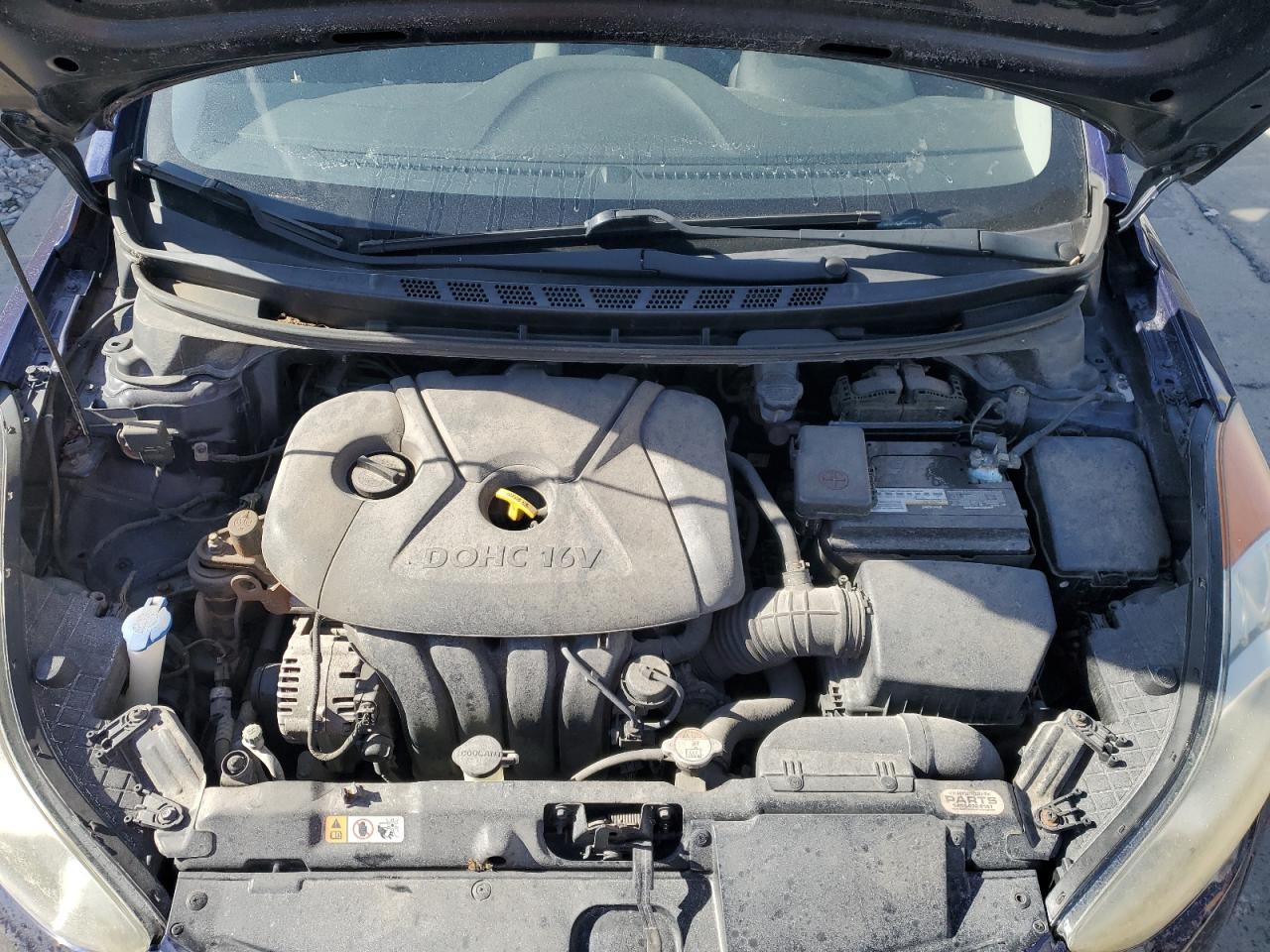 2013 Hyundai Elantra - Image 11