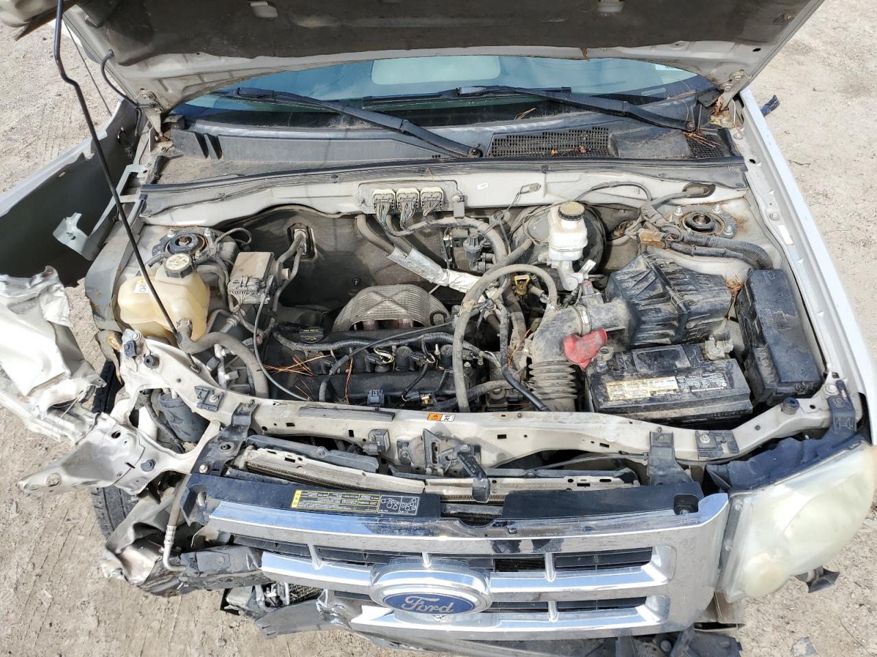 2008 Ford Escape - Image 13