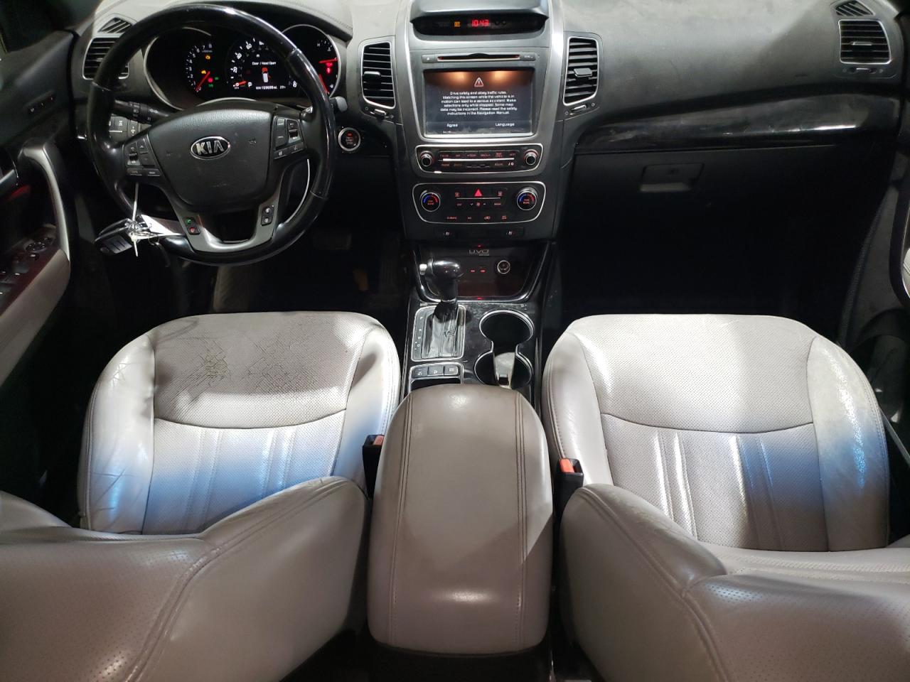2014 Kia Sorento - Image 8