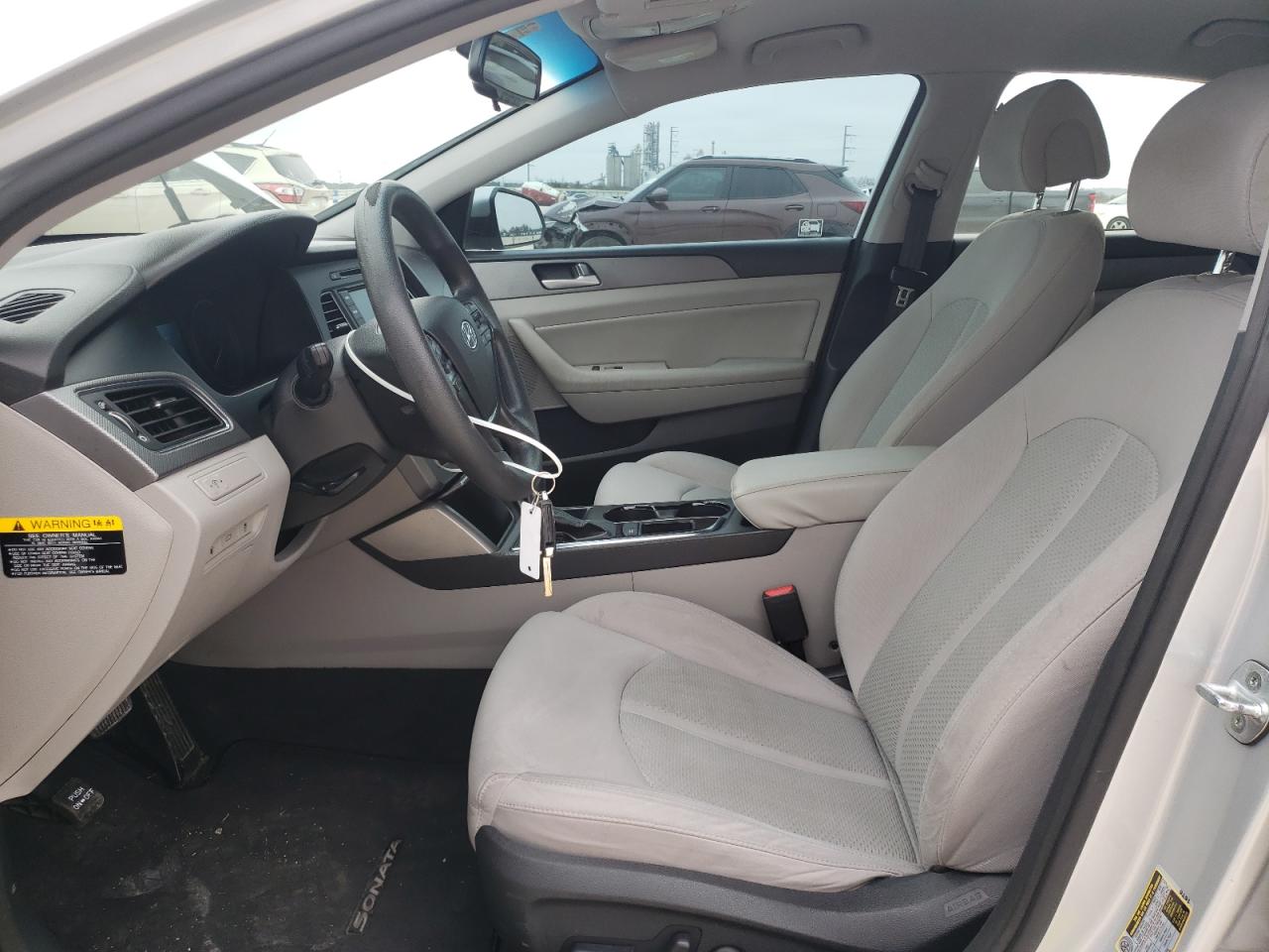 2015 Hyundai Sonata - Image 7