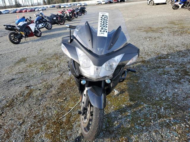 2015 TRIUMPH MOTORCYCLE TROPHY SE