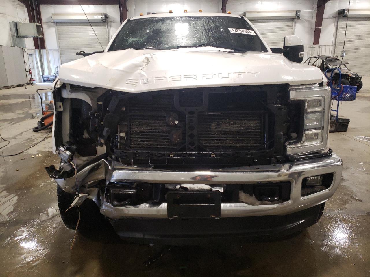 2017 Ford F350 - Image 5