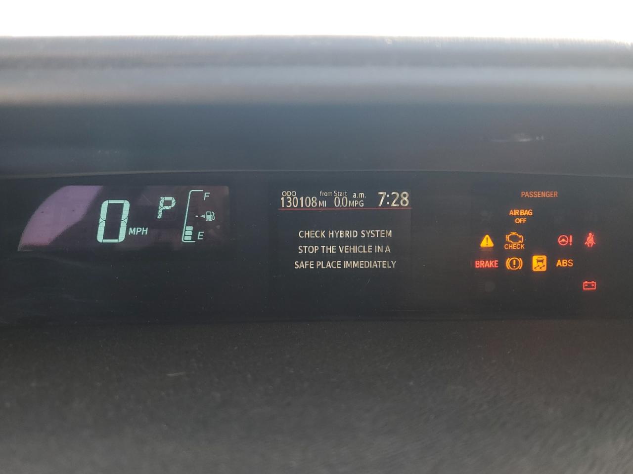 2014 Toyota Prius - Image 9