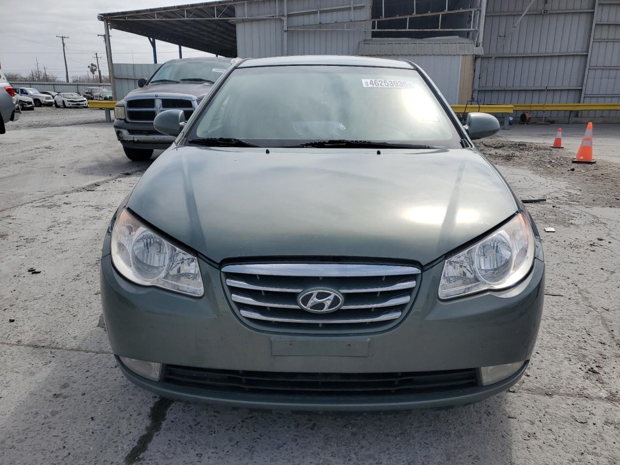 2010 Hyundai Elantra - Image 5