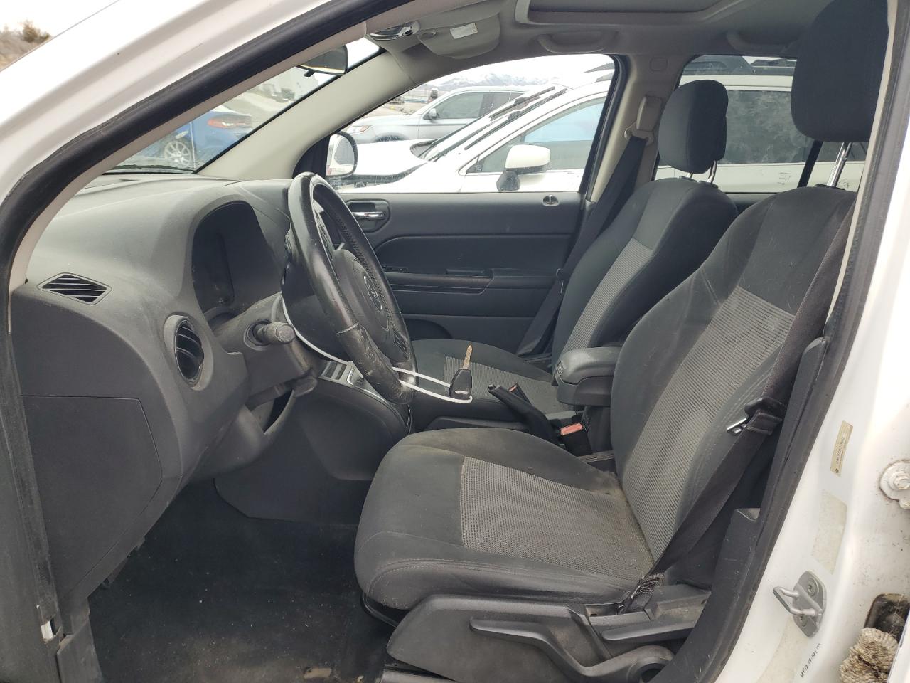 2011 Jeep Compass - Image 7