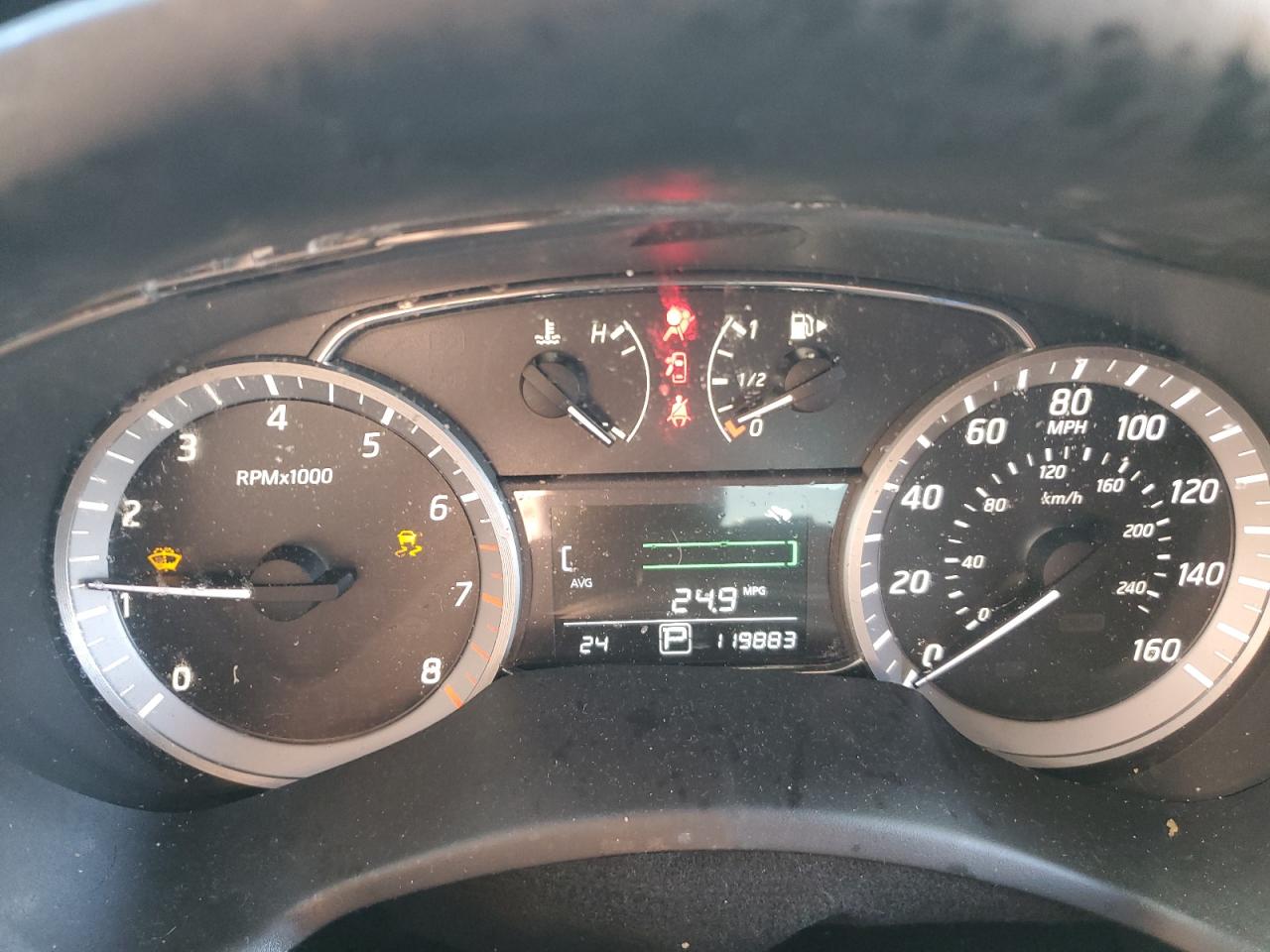 2015 Nissan Sentra - Image 9