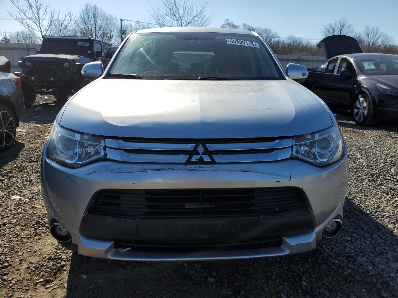 2015 Mitsubishi Outlander - Image 5