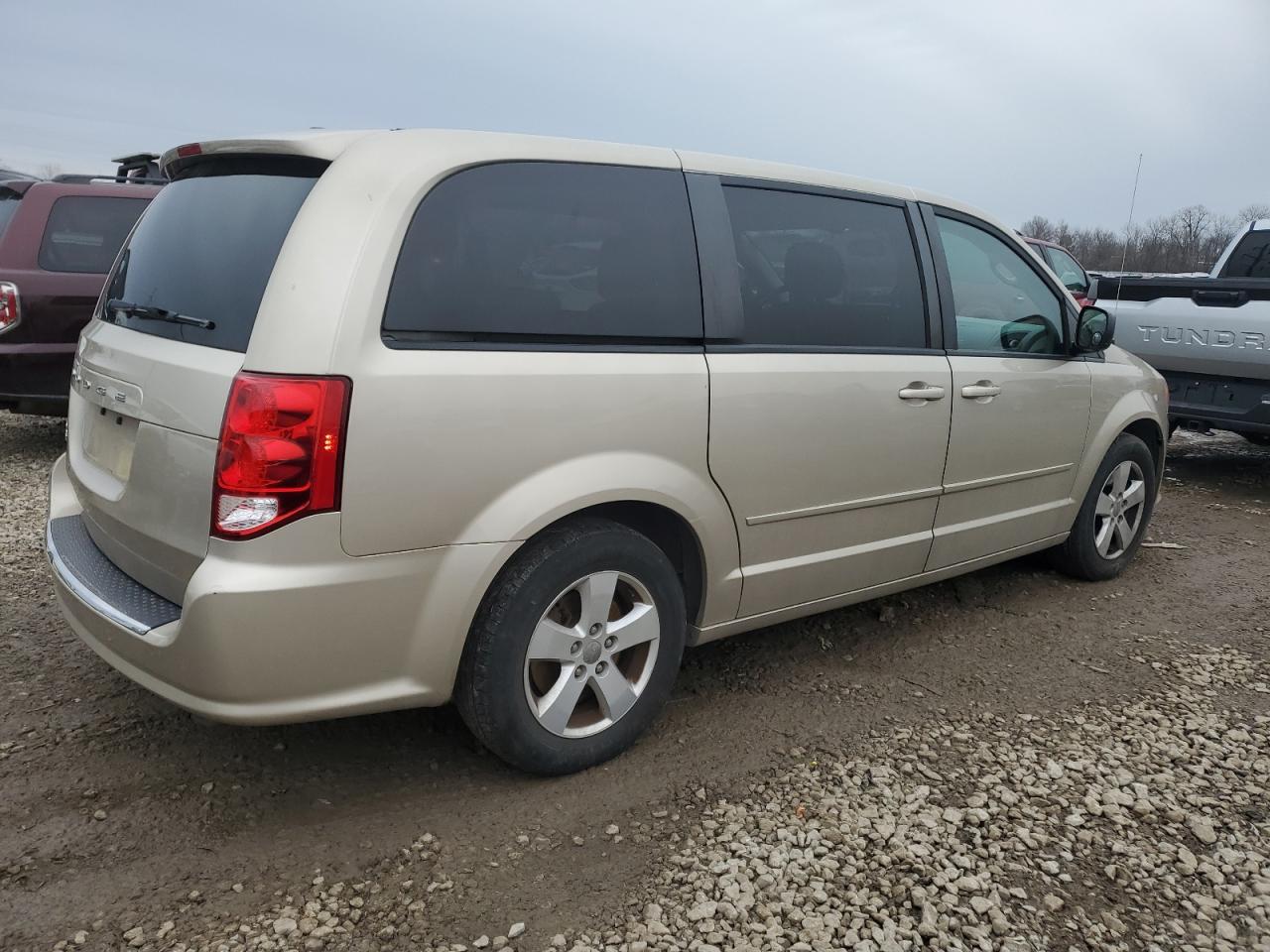 2016 Dodge Caravan - Image 3